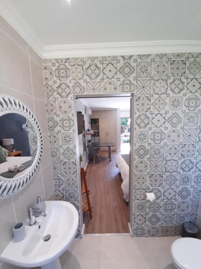 The Hillcrest Guesthouse Ист-Лондон Экстерьер фото